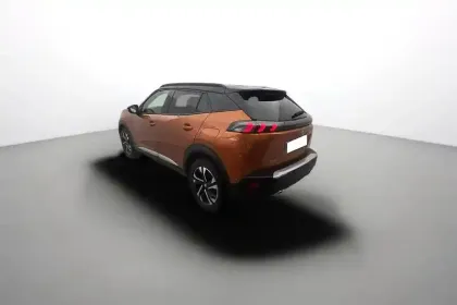 Photo 99 Peugeot 2008  PureTech 130 S&S EAT8