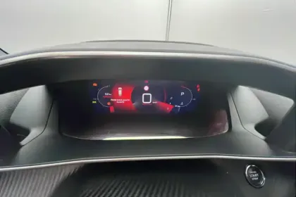 Photo 112 Peugeot 2008  PureTech 130 S&S EAT8