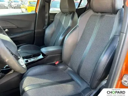 Photo 42 Peugeot 2008  PureTech 130 S&S EAT8