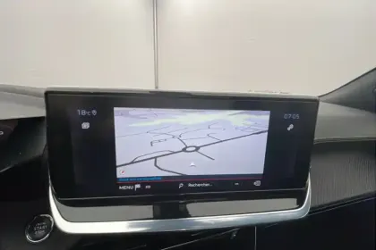 Photo 110 Peugeot 2008  PureTech 130 S&S EAT8