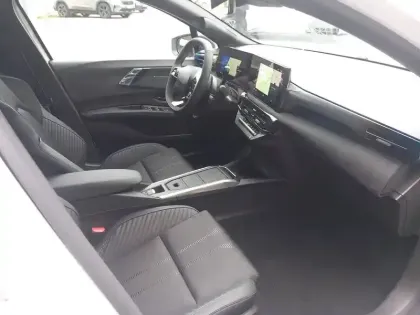 Photo 47 Renault Clio  E-Tech full hybrid 160 ch