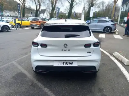 Photo 20 Renault Clio  E-Tech full hybrid 160 ch
