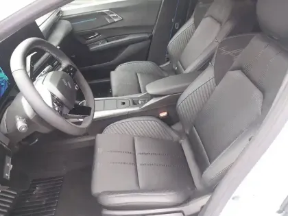 Photo 42 Renault Clio  E-Tech full hybrid 160 ch