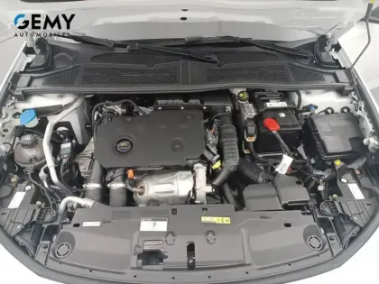 Photo 11 Peugeot 308  BlueHDi 130ch S&S EAT8