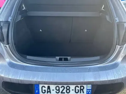 Photo 26 Peugeot 208  PureTech 75 S&S BVM5