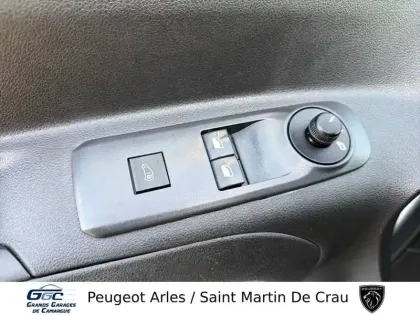 Photo 11 Peugeot Partner E- FOURGON M 800 KG 136 CH BATTERIE 50 KWH