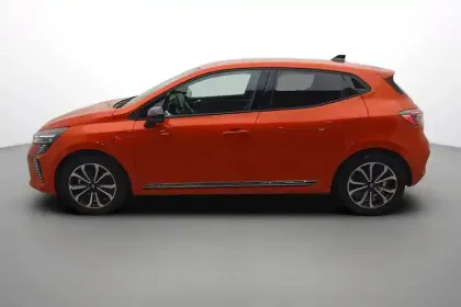Photo 98 Renault Clio  E-Tech full hybrid 145