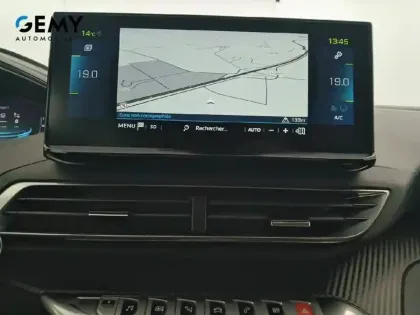 Photo 13 Peugeot 3008  Hybrid 225 e-EAT8