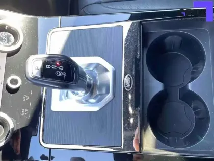 Photo 9 Land rover Range Rover  Evoque Mark III P300e PHEV AWD BVA8