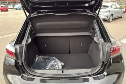 Photo 8 Peugeot 208  Electrique 50 kWh 136ch