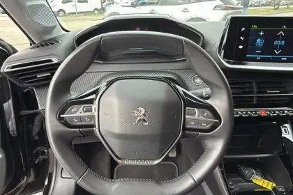 Photo 17 Peugeot 208  Electrique 50 kWh 136ch