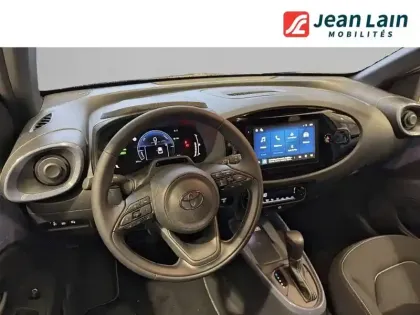 Photo 10 Toyota Aygo  X Hybride 116h