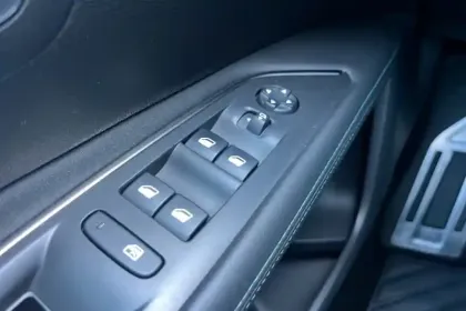 Photo 76 Peugeot 3008  BlueHDi 130ch S&S BVM6