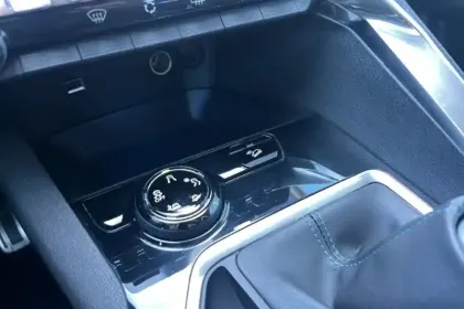 Photo 73 Peugeot 3008  BlueHDi 130ch S&S BVM6