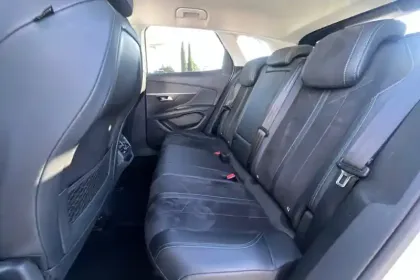 Photo 65 Peugeot 3008  BlueHDi 130ch S&S BVM6