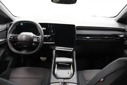 Photo 11 Renault Austral  E-Tech full hybrid 200 GSR2