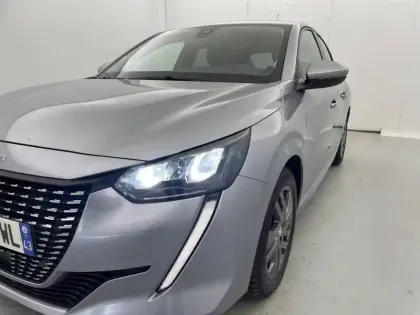 Photo 23 Peugeot 208  PureTech 100 S&S BVM6