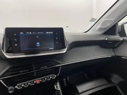 Photo 59 Peugeot 208  PureTech 100 S&S BVM6