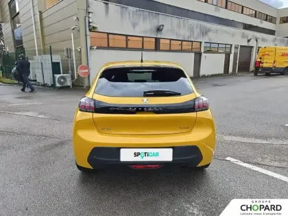 Photo 107 Peugeot 208  PureTech 75 S&S BVM5