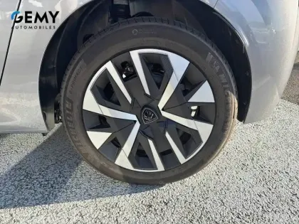 Photo 10 Peugeot 208  Electrique 50 kWh 136ch