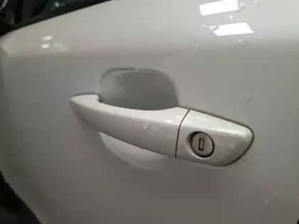 Photo 37 Peugeot 2008  Electrique 136 ch