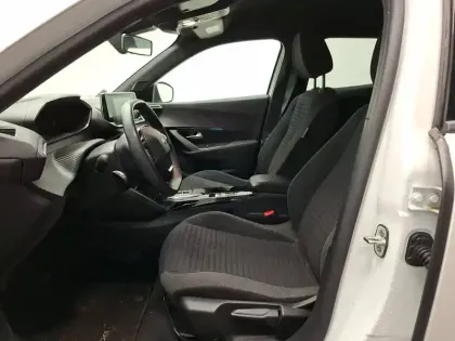 Photo 11 Peugeot 2008  Electrique 136 ch