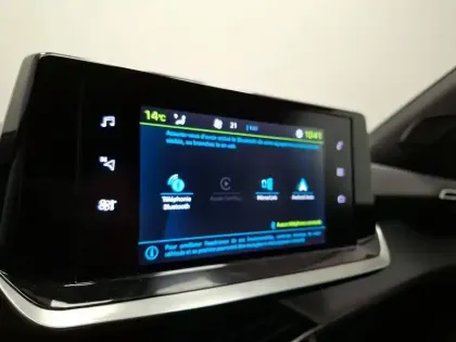 Photo 22 Peugeot 2008  Electrique 136 ch