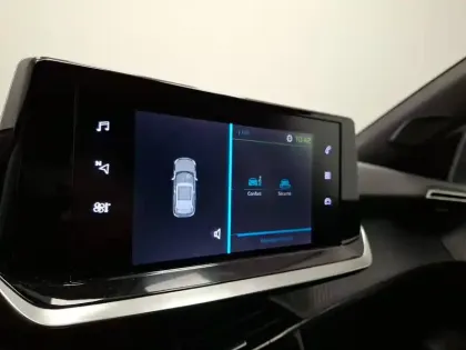 Photo 26 Peugeot 2008  Electrique 136 ch