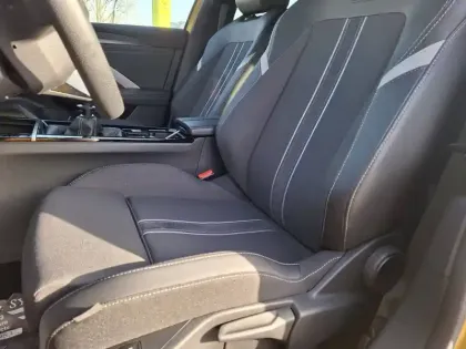 Photo 33 Opel Astra  1.2 Turbo 130 ch BVM6