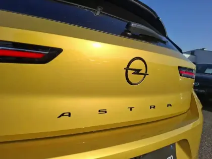 Photo 13 Opel Astra  1.2 Turbo 130 ch BVM6