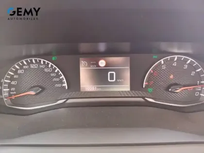 Photo 13 Peugeot 2008  PureTech 100 S&S BVM6