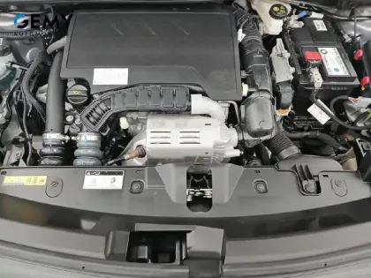 Photo 69 Peugeot 2008  PureTech 100 S&S BVM6