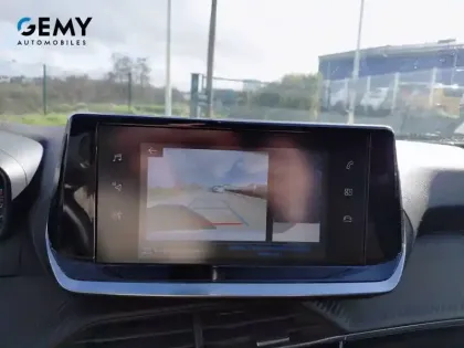 Photo 11 Peugeot 2008  PureTech 100 S&S BVM6