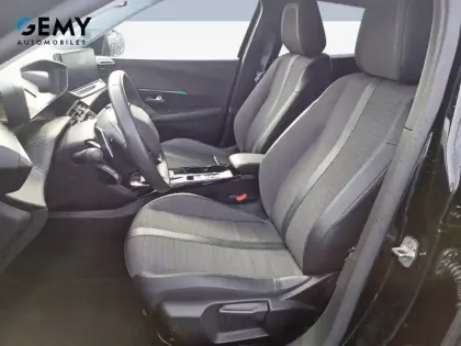 Photo 8 Peugeot 2008  PureTech 130 S&S EAT8