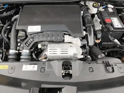 Photo 49 Peugeot 2008  PureTech 130 S&S EAT8