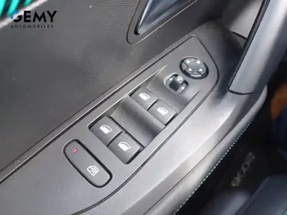 Photo 15 Peugeot 2008  PureTech 130 S&S EAT8