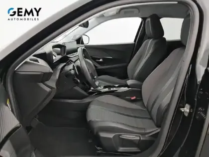 Photo 67 Peugeot 2008  PureTech 130 S&S EAT8