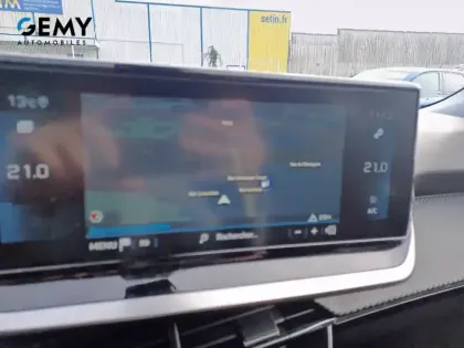 Photo 11 Peugeot 2008  PureTech 130 S&S EAT8