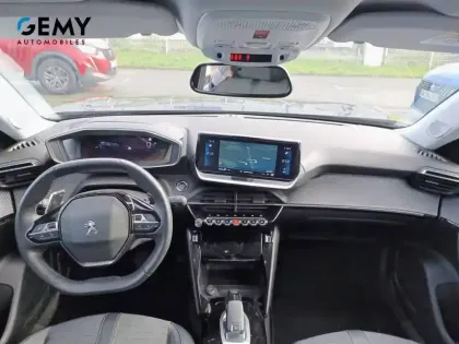 Photo 7 Peugeot 2008  PureTech 130 S&S EAT8