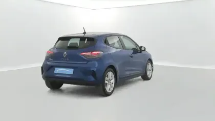 Photo 63 Renault Clio  E-Tech full hybrid 145