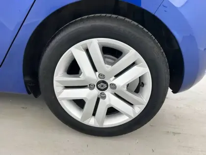 Photo 48 Renault Clio Gén. V (BJA) Ph2 Evolution 5