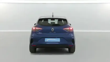 Photo 62 Renault Clio  E-Tech full hybrid 145