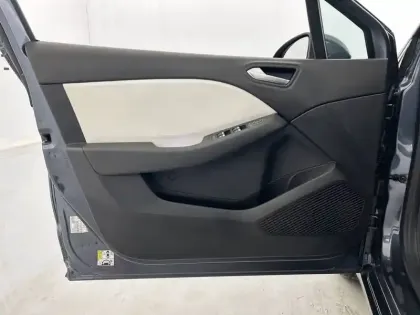 Photo 10 Renault Clio  TCe 90 - 21