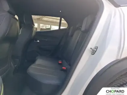 Photo 10 Peugeot 2008  PureTech 130 S&S EAT8