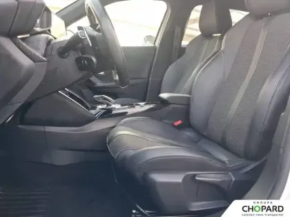 Photo 9 Peugeot 2008  PureTech 130 S&S EAT8