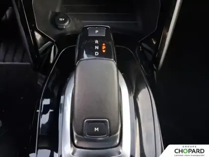 Photo 18 Peugeot 2008  PureTech 130 S&S EAT8