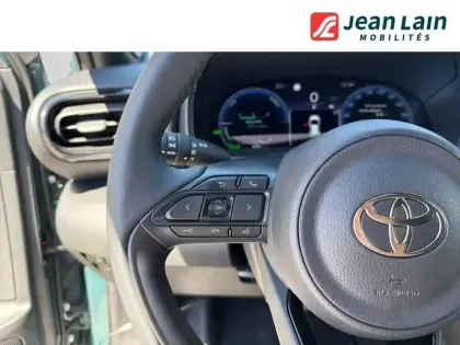 Photo 11 Toyota Yaris  Hybride 130h