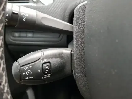 Photo 16 Peugeot 2008  1.2 PureTech 110ch S&S EAT6