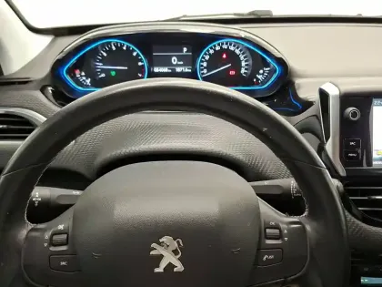 Photo 14 Peugeot 2008  1.2 PureTech 110ch S&S EAT6