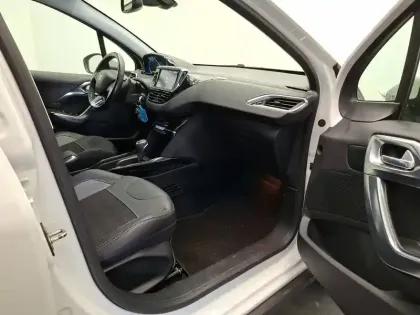 Photo 26 Peugeot 2008  1.2 PureTech 110ch S&S EAT6